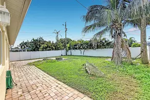 2010 Bayou Grande Blvd NE, Saint Petersburg, FL 33703 - Photo 31