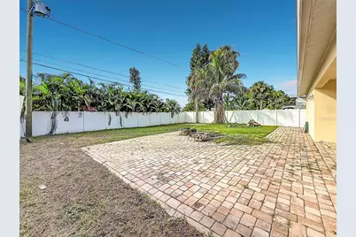 2010 Bayou Grande Boulevard NE, Saint Petersburg, FL 33703 - Photo 35