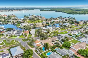 2010 Bayou Grande Blvd NE, Saint Petersburg, FL 33703 - Photo 65