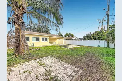 2010 Bayou Grande Boulevard NE, Saint Petersburg, FL 33703 - Photo 49