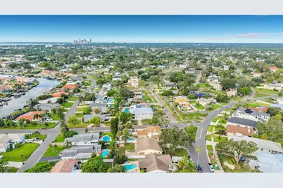 2010 Bayou Grande Boulevard NE, Saint Petersburg, FL 33703 - Photo 67