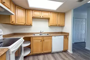 3500 Beneva Rd, Sarasota, FL 34232 - Photo 5