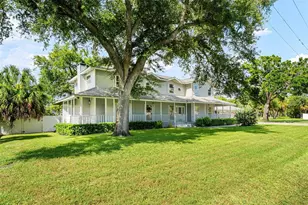 2002 8th St W, Palmetto, FL 34221 - Photo 5