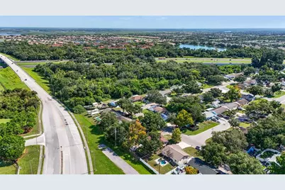 304 64th Street NE, Bradenton, FL 34208 - Photo 45