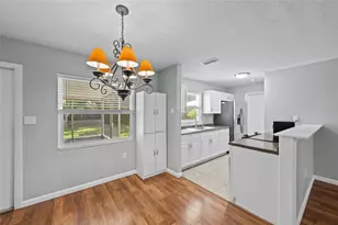 3909 Coleridge Pl, Sarasota, FL 34241 - Photo 5