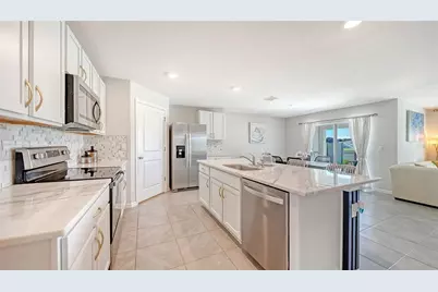 10402 Charlotte Drive, Parrish, FL 34219 - Photo 15