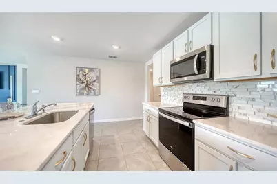 10402 Charlotte Drive, Parrish, FL 34219 - Photo 19