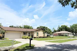 3885 47th St, Sarasota, FL 34235 - Photo 5