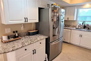 3885 47th St, Sarasota, FL 34235 - Photo 21
