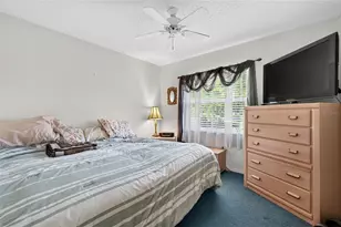 1201 Oak Trace Dr, Sarasota, FL 34232 - Photo 15