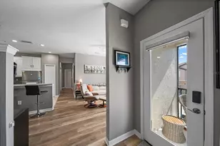 4206 Via Piedra Cir, Sarasota, FL 34233 - Photo 3