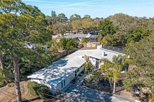 2213 Wason Rd, Sarasota, FL 34231 - Photo 9