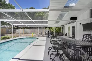 2213 Wason Rd, Sarasota, FL 34231 - Photo 5