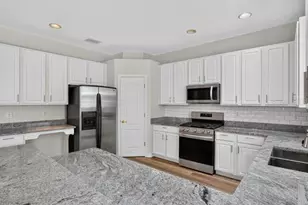 10420 Lucaya Dr, Tampa, FL 33647 - Photo 17