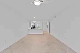 12180 Wellen Golf St, Venice, FL 34293 - Photo 13