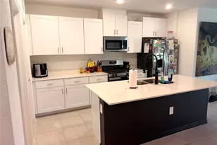 9116 Tequila Sunrise Dr, Sarasota, FL 34241 - Photo 3