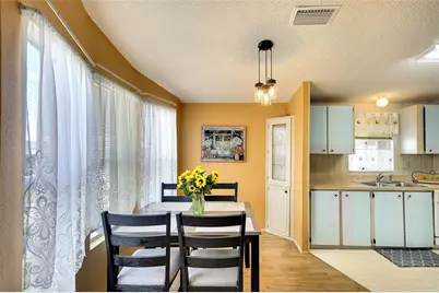 2062 Champion Street, Sarasota, FL 34231 - Photo 9