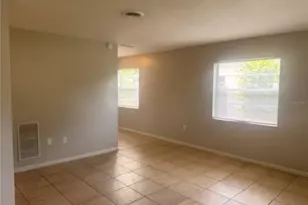 4917 21st St W, Bradenton, FL 34207 - Photo 3