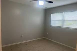 4917 21st St W, Bradenton, FL 34207 - Photo 13