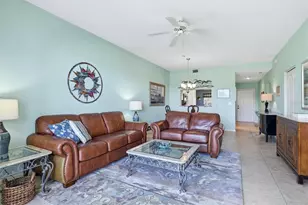 9610 Club S Cir, Sarasota, FL 34238 - Photo 11
