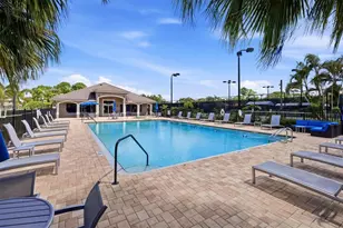 9610 Club S Cir, Sarasota, FL 34238 - Photo 49