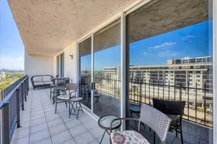1212 Benjamin Franklin Dr, Sarasota, FL 34236 - Photo 27