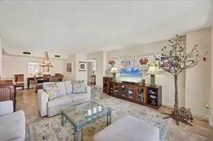 1212 Benjamin Franklin Dr, Sarasota, FL 34236 - Photo 9