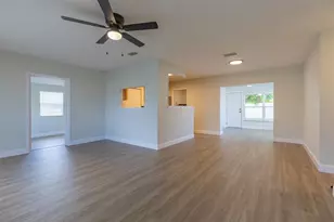 4203 36th St W, Bradenton, FL 34205 - Photo 7