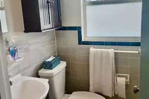 2941 Poplar St, Sarasota, FL 34237 - Photo 9