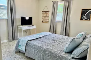 2941 Poplar St, Sarasota, FL 34237 - Photo 11