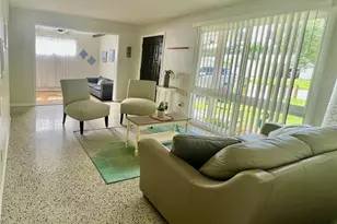 2941 Poplar St, Sarasota, FL 34237 - Photo 5
