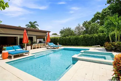 2410 Siesta Drive, Sarasota, FL 34239 - Photo 35