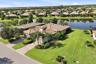 17128 Kenton Ter, Lakewood Ranch, FL 34202 - Photo 3
