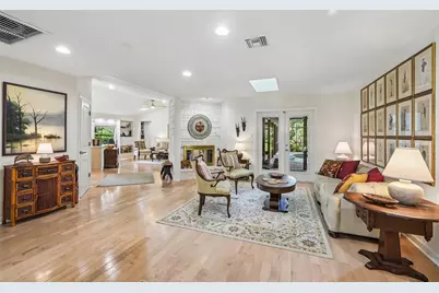 4502 Friar Tuck Lane, Sarasota, FL 34232 - Photo 5