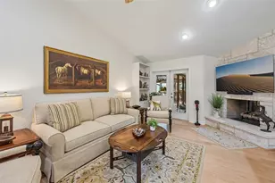 4502 Friar Tuck Ln, Sarasota, FL 34232 - Photo 15