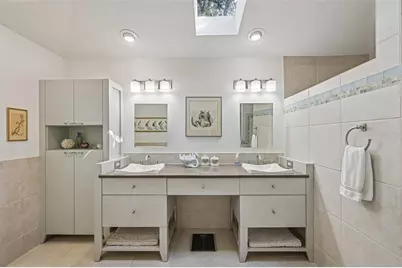 4502 Friar Tuck Lane, Sarasota, FL 34232 - Photo 19