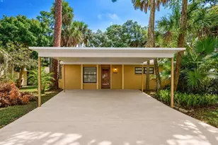 4956 Village Gardens Dr, Sarasota, FL 34234 - Photo 1