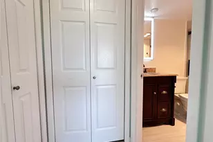 7173 W Country Club Dr N, Sarasota, FL 34243 - Photo 35