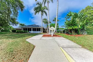 7173 W Country Club Dr N, Sarasota, FL 34243 - Photo 51
