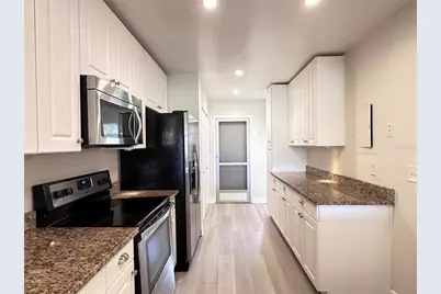 7173 W Country Club Drive N #242, Sarasota, FL 34243 - Photo 9