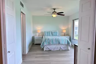 7173 W Country Club Dr N, Sarasota, FL 34243 - Photo 33