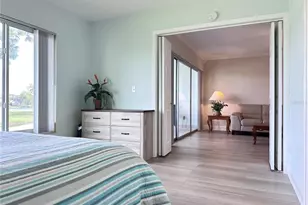 7173 W Country Club Dr N, Sarasota, FL 34243 - Photo 31