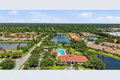 8155 Stirling Falls Circle, Sarasota, FL 34243 - Photo 51