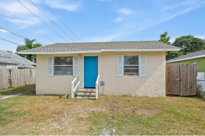 516 29th Street E, Palmetto, FL 34221 - Photo 1