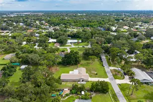 3733 Malec Cir, Sarasota, FL 34233 - Photo 73