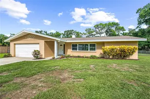 3733 Malec Cir, Sarasota, FL 34233 - Photo 3