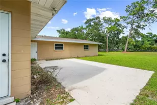 3733 Malec Cir, Sarasota, FL 34233 - Photo 39