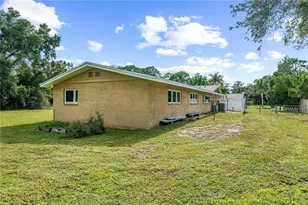 3733 Malec Cir, Sarasota, FL 34233 - Photo 49