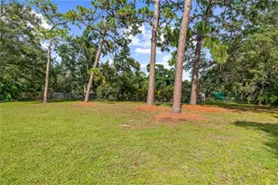 3733 Malec Cir, Sarasota, FL 34233 - Photo 45