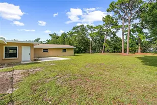 3733 Malec Cir, Sarasota, FL 34233 - Photo 43